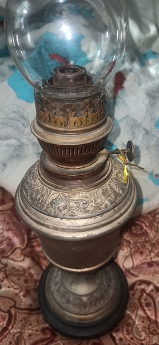 Керосиновая лампа б/у.