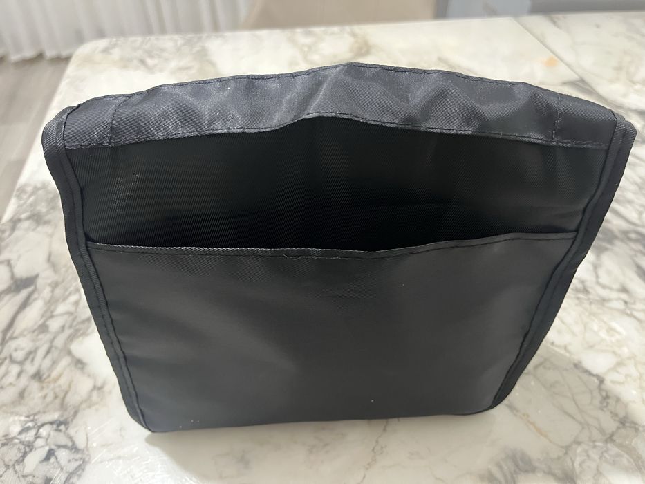 Косметичка черная