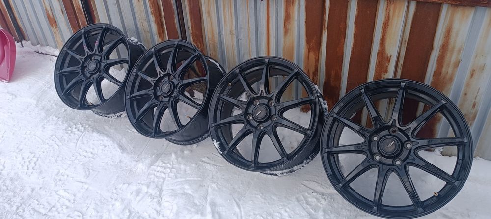 Продам комплект дисковые привозные на 17