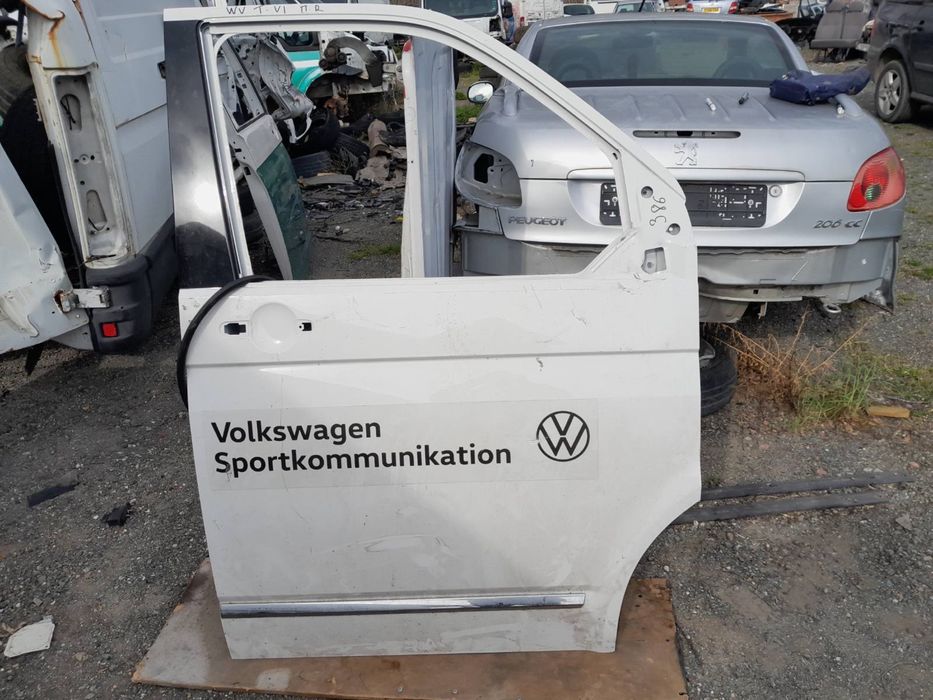 Предна ЛЯВА И ДЯСНА врата за Фолксваген VW T 5 , T6