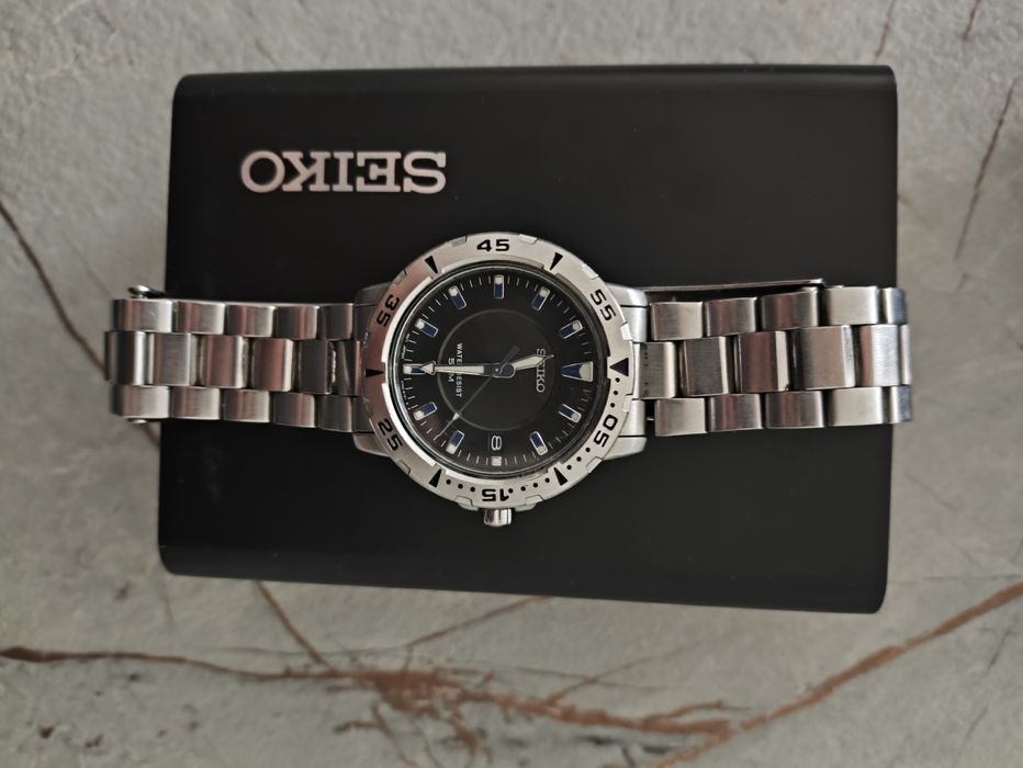 Seiko V742-8B09 • Оригинален • С кутия и документи