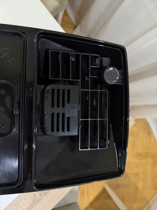 Кафемашина автомат DeLonghi