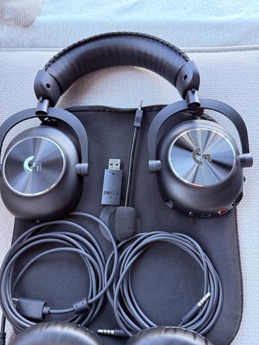 Casti Logitech G Pro X2 lightspeed + mouse logitech Pro x2 superlight