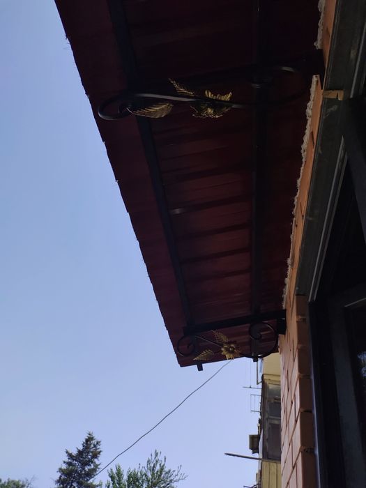 Установка козырьков.  Koziryok ustanovka qilamiz.