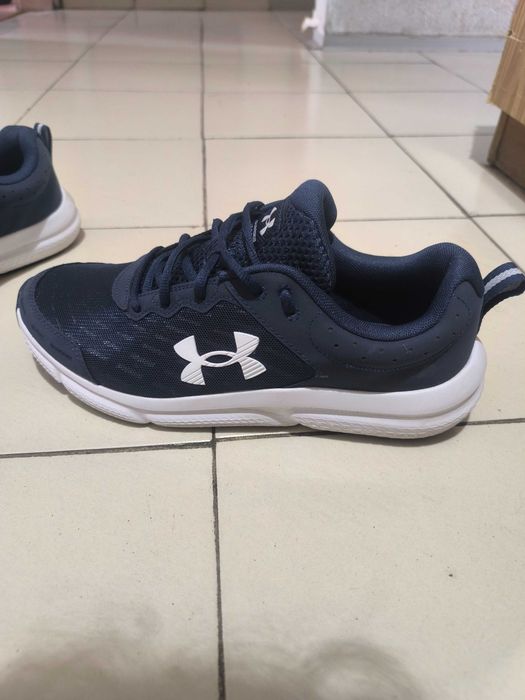Маратонки Under Armour Charged Assert 10