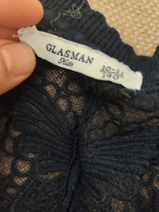 Две школьные кофты