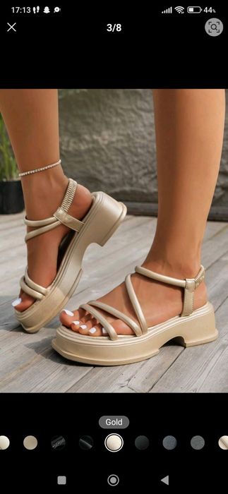 Дамски сандали - златни