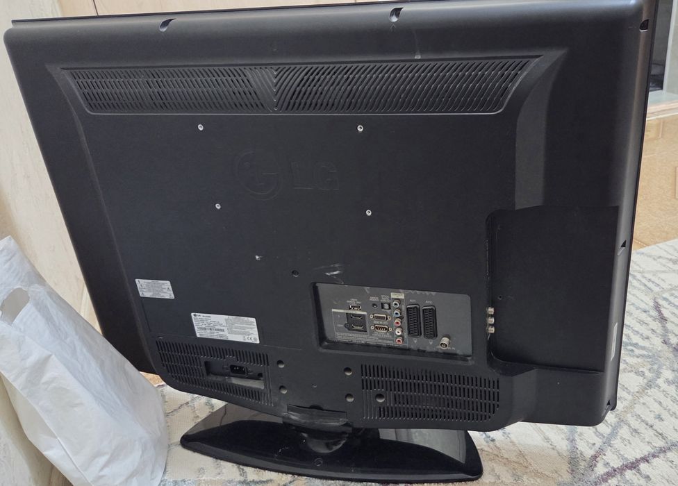 Телевизор LG б/у 40 000тн