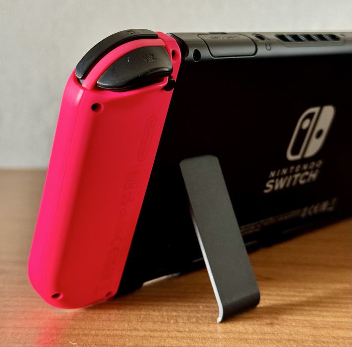 Nintendo Switch V2 (Пълен комплект) + игра Diablo 3