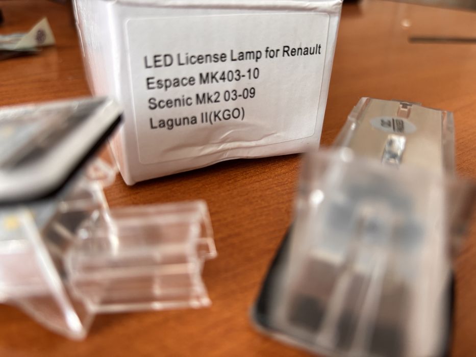 Set lampi numar Renault