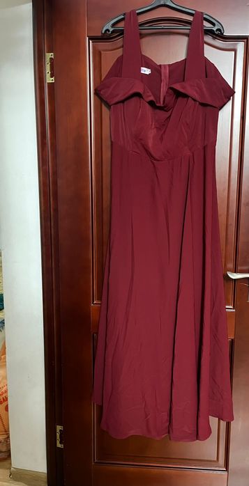 Вечерние платья для женщин