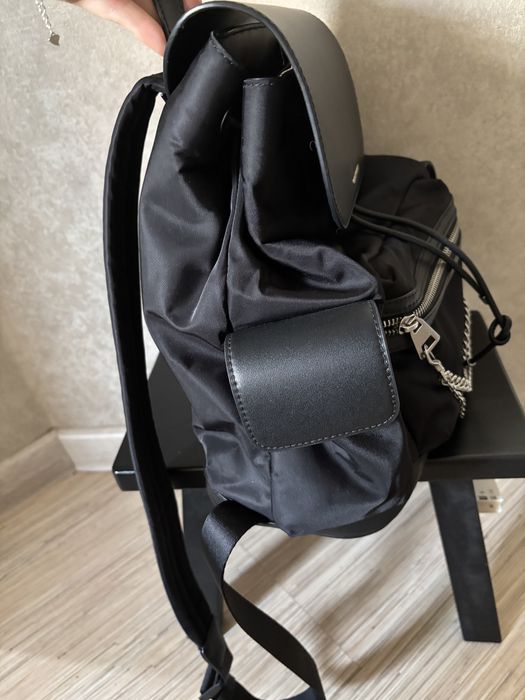 Рюкзак Charles & keith новый