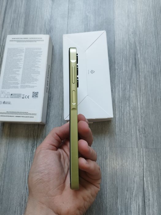 Samsung A15 супер състояниe + кейсове