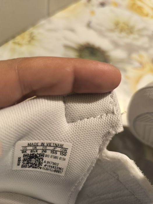 Детски маратонки adidas hoops