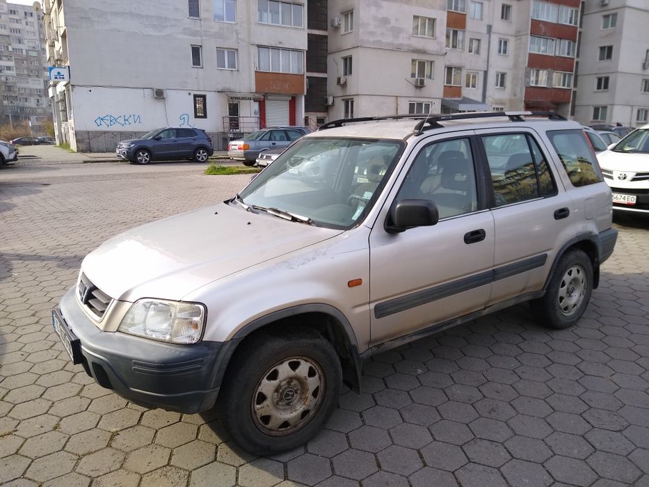 Продава Honda CR-V