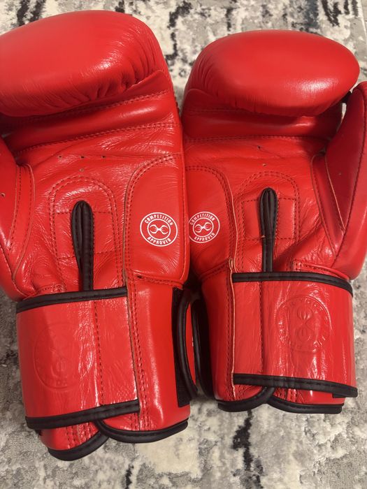 Manusi STING rosii 10oz