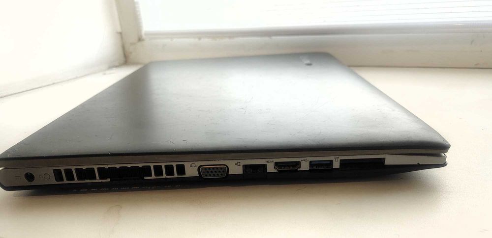 Lenovo IdeadPad Z500 Core i3, 8ГБ, зарядка, мышка и сумка.