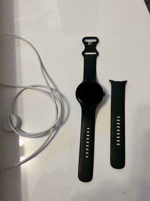 Google Pixel Watch 3 45mm nou cu loc de sim purtat de 2 ori