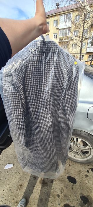 Продам женское новое пальто.