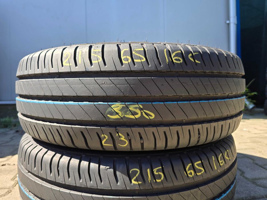 2x 215 65 16c 109/107T Michelin Agilis 3
