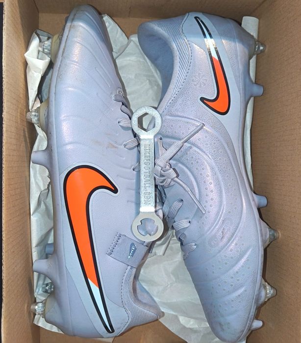 Ghete fotbal Nike tiempo 42.5