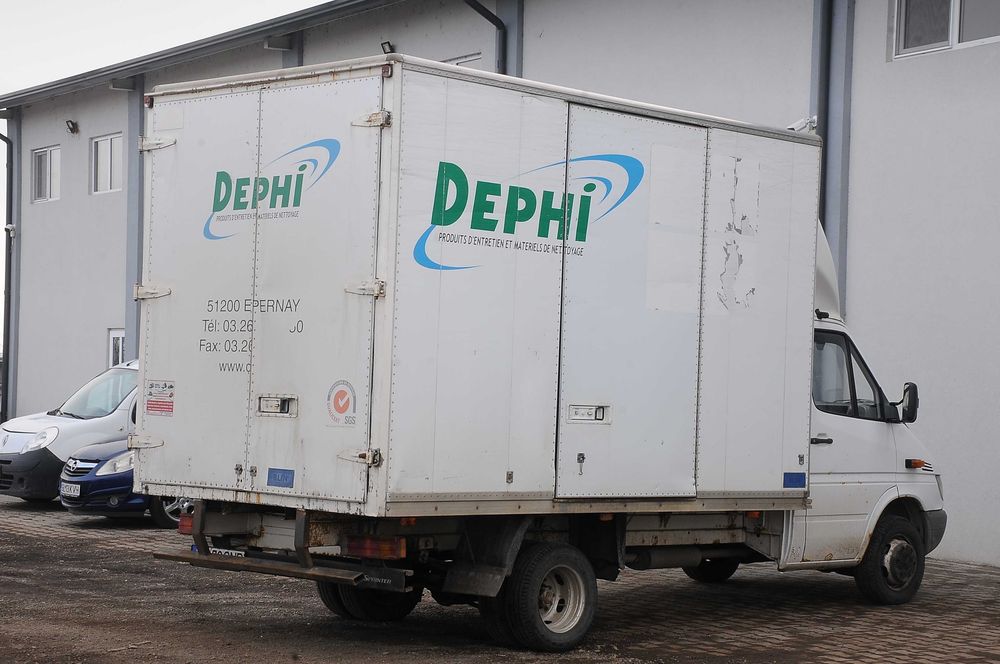 MERCEDES Sprinter 416 2005 2.7CDi 160 CP E3 cat. B, Proprietar