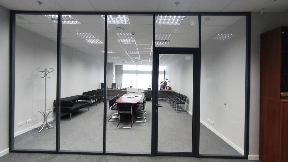 Стеклянные офисные алюминиевые перегородки