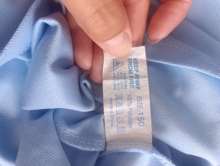 Продам рубашку для мальчика