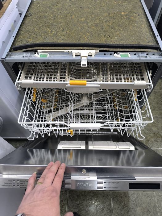 Съдомиялна Miele G 6895 SCVI XXL -K2O  отваряне с 2 почуквания