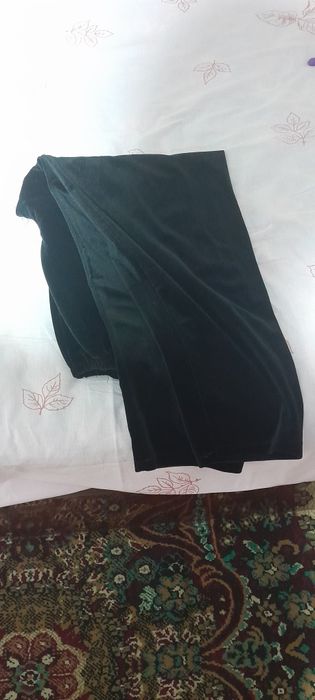 Платье со штанами.