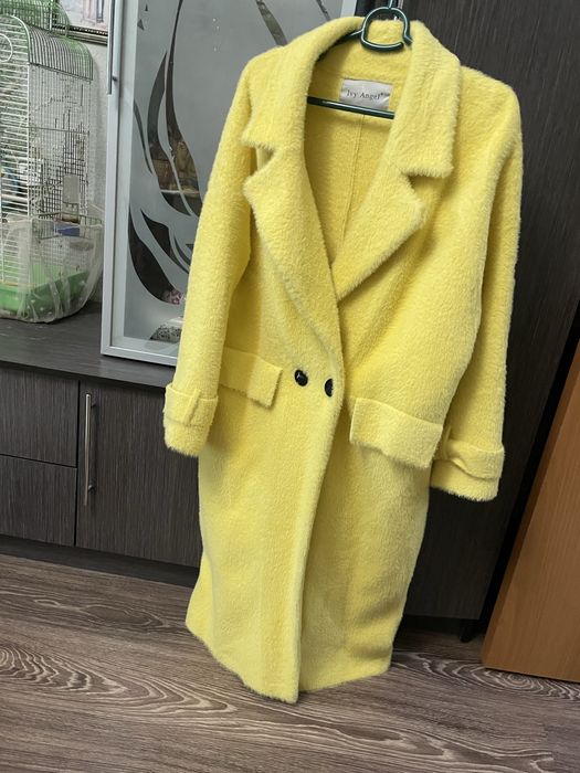 Продаю пальто женское