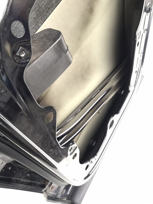 Usa dr spate vw TIGUAN cod culoare LC9X