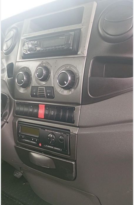 Vând Iveco Daily 2013 basculabil 70c15