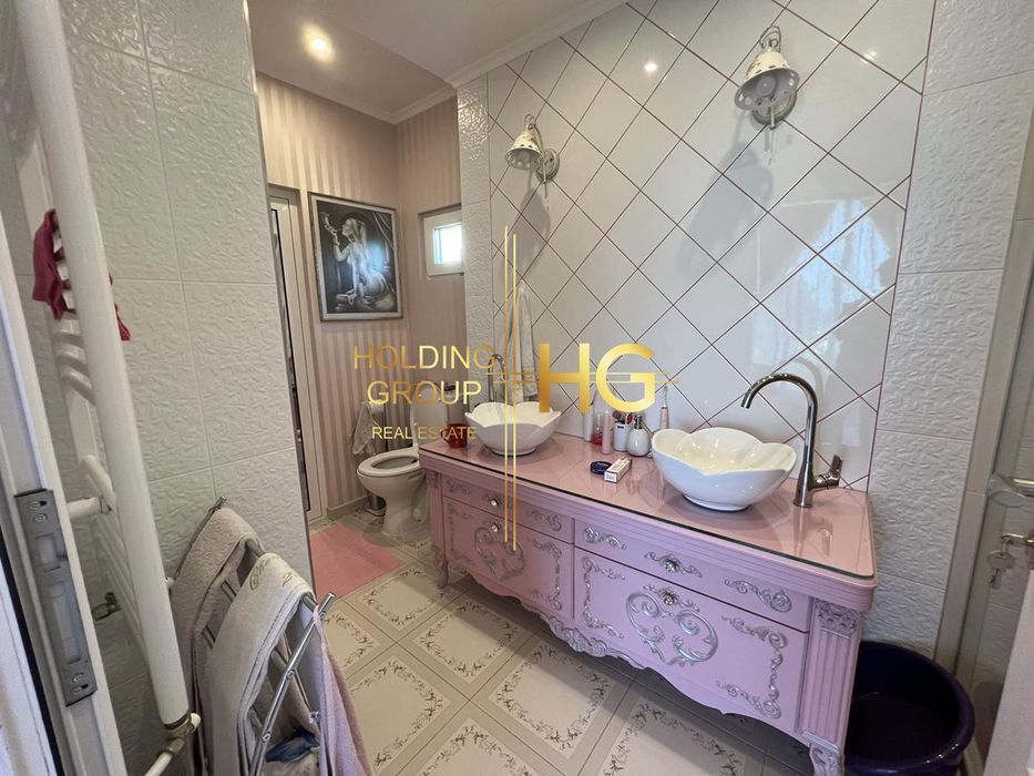 Продава се Къща в Варна, м-т Траката - 200 кв.м за 2300 €/кв.м - Снимка #11