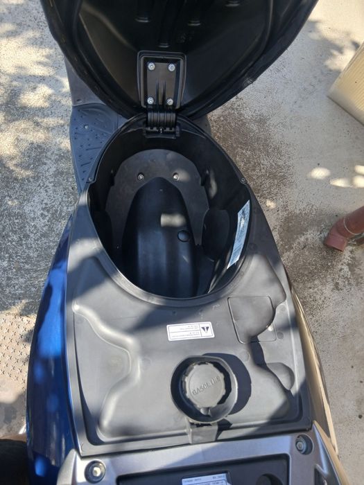 Scuter 125cc și 300cc