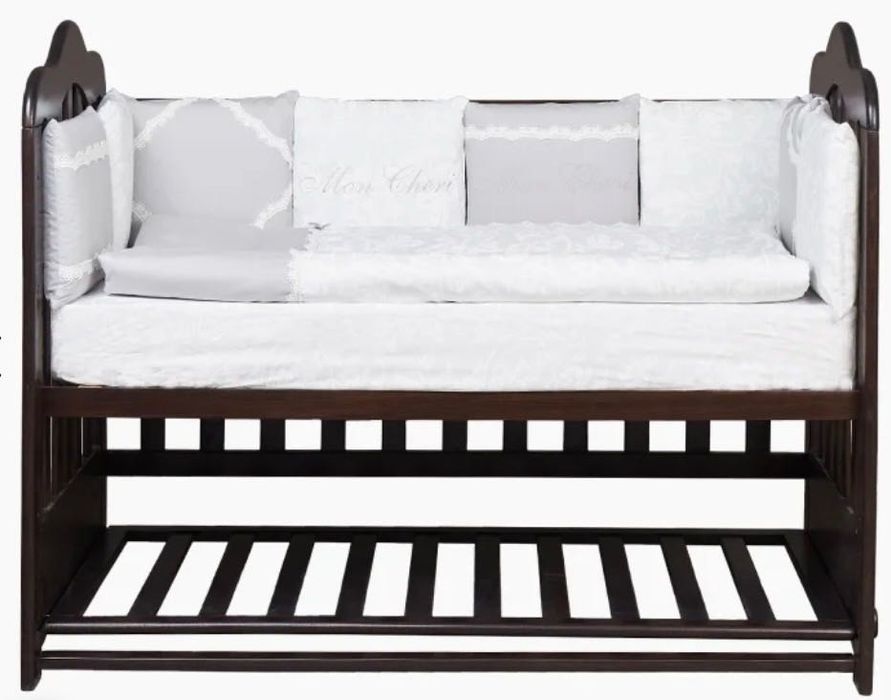 Vând pătuț maro bebe/copii+saltea+carusel