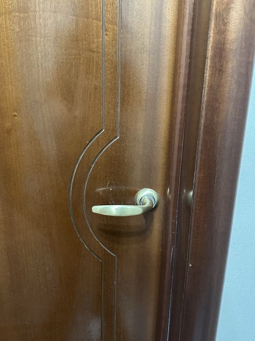 Межкомнатная дверь