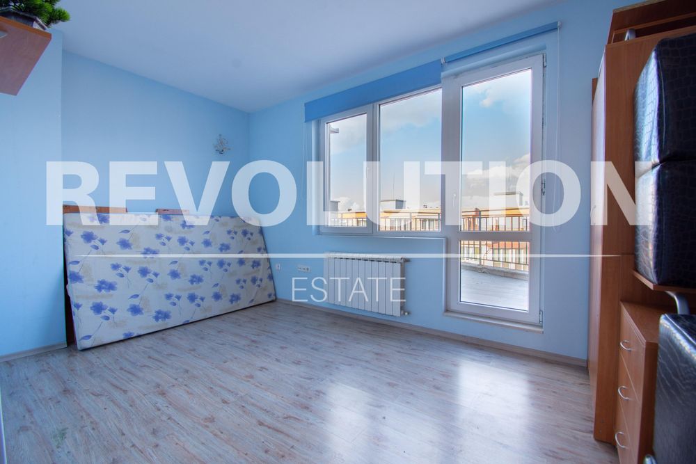 Дава се под наем Четиристаен апартамент в София, Младост 1А - 150 кв.м за 1000 € - Снимка #8