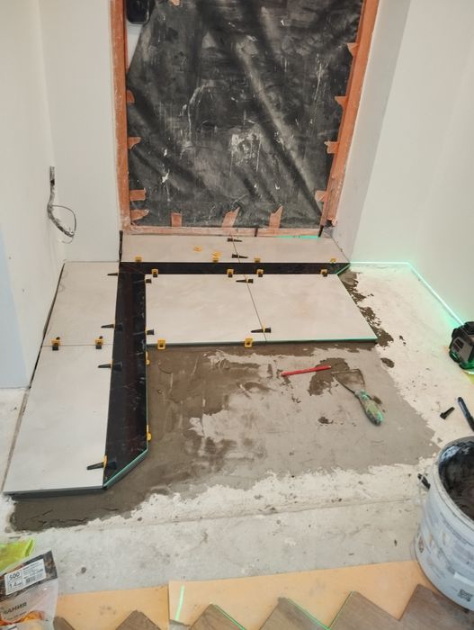 Укладка кафеля керама