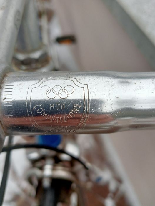 Semi cursiera originală