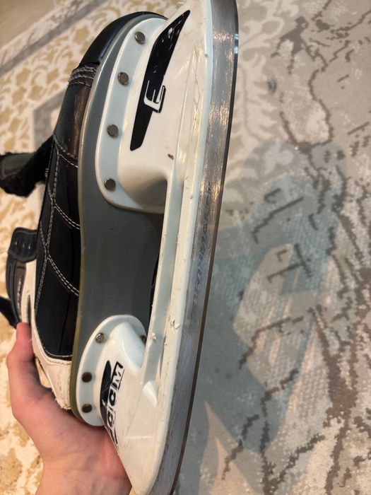 Продам коньки CCM 92