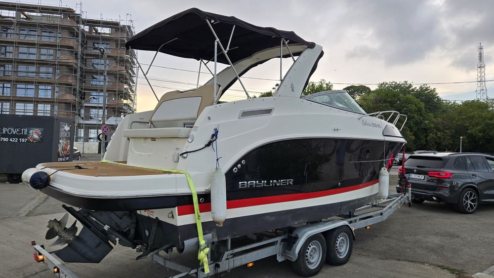 Bayliner Cierra 8