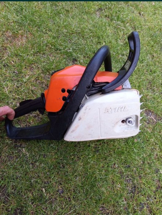 Vând Stihl MS181