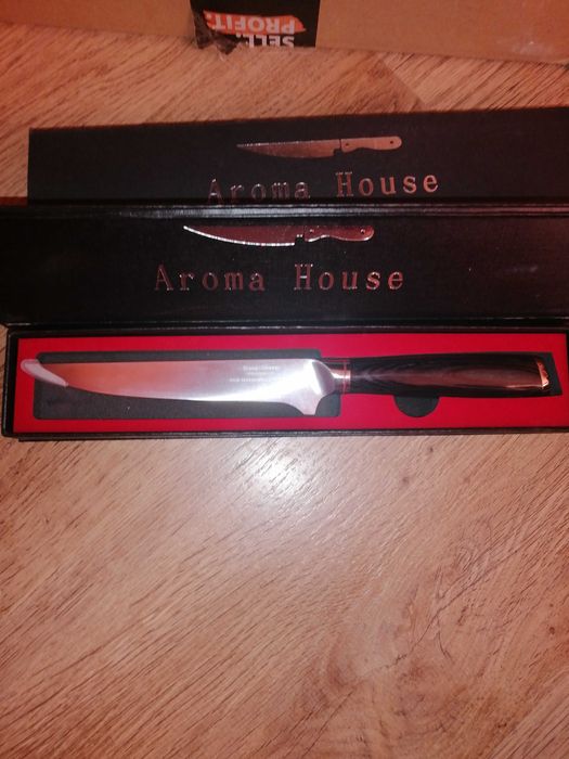 Нож Сантоку от немска карбонова стомана и нож за обезкостяване