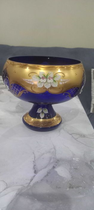 Богемкая ваза d-20см.