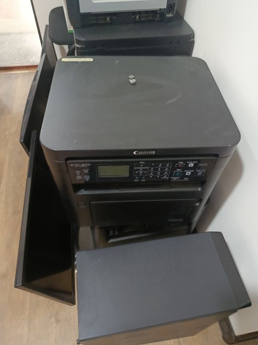 Прадаётса принтера cenon6030 cenon2900разное количество 11 шт