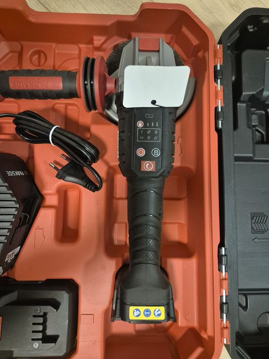 Parkside flex cu acumulator si încărcător