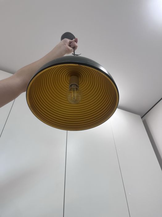 Продам люстры б/у