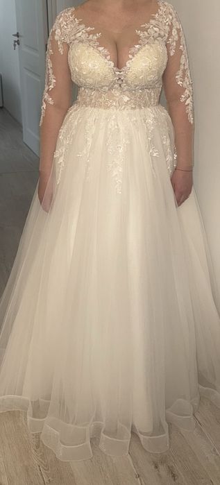 Vand rochie de mireasa, marimea 52