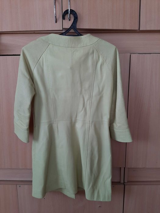 Продам кожаное пальто